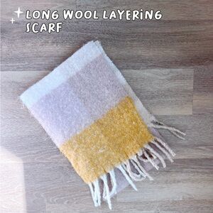 Wool scarf